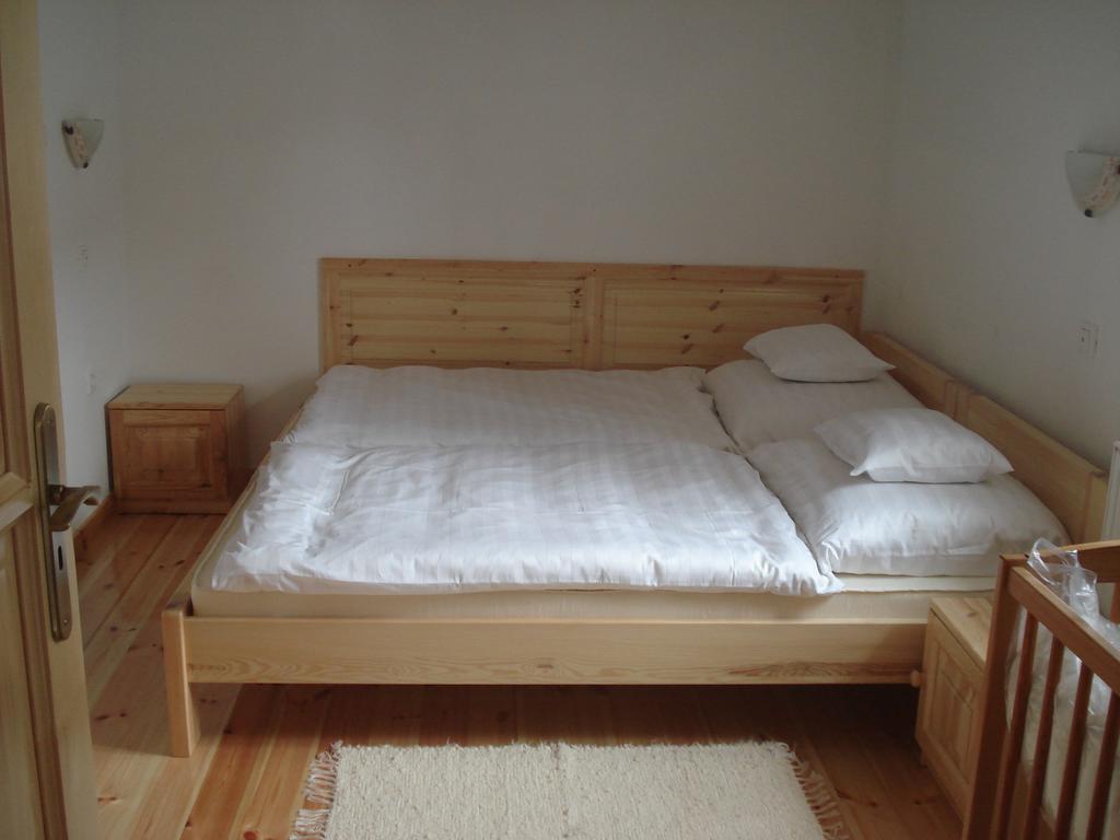 Gerendas Vendeghaz Sotony Kamer foto